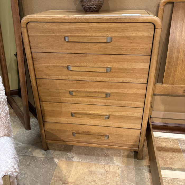CHEST -NATURAL HICKORY (ICK)