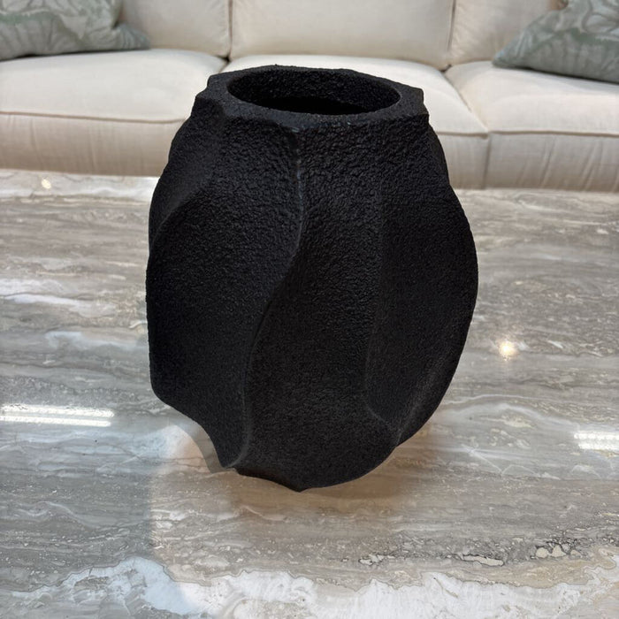 Judworth Vase - (CM)