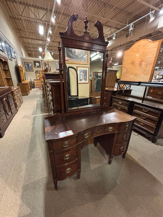 7-Drawer DW Drexel Vanity/Mirror(ATH)