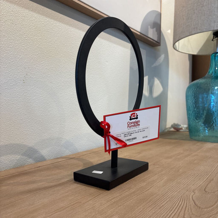 Black Circle Accent Decor (M)
