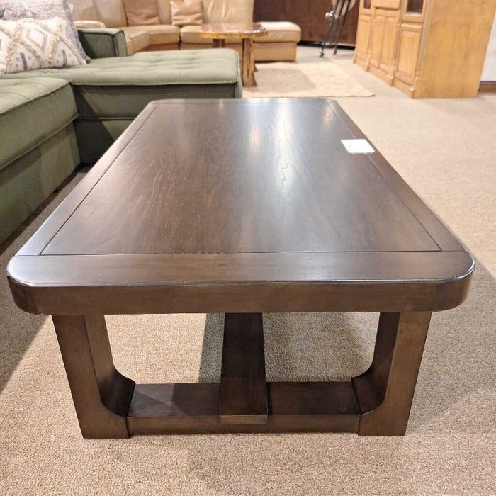 Breckington Rectangular Cocktail Table (CHM)