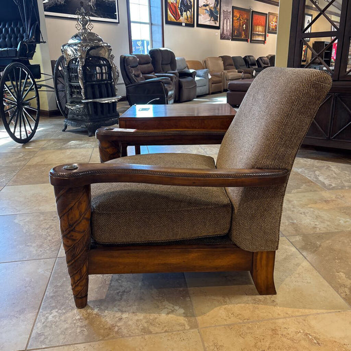 DW Carved Chair+ Fabric Cushions (SKH)