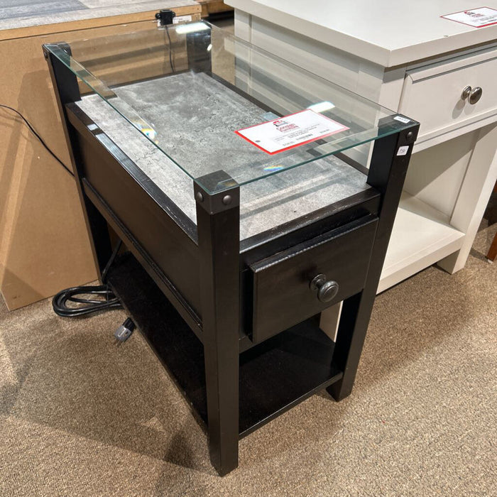 GT Powered DW End Table(TI)