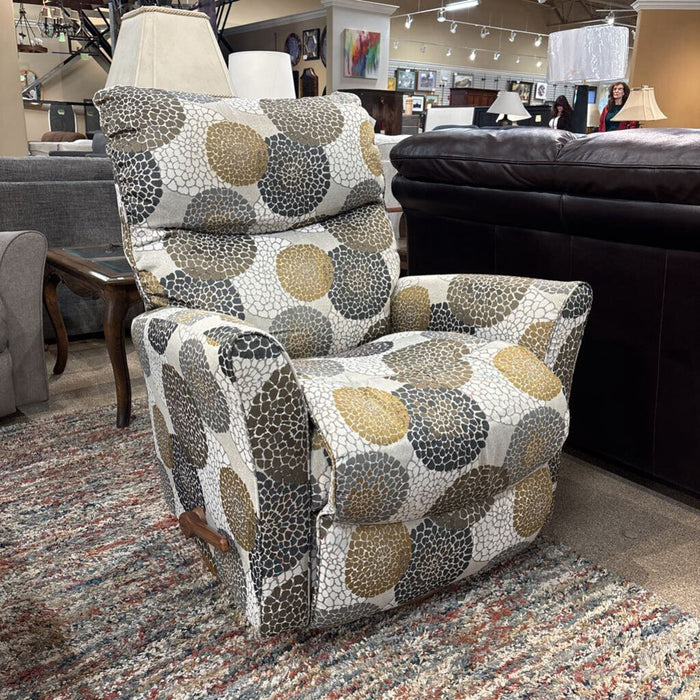 Spotted White LaZBoy Fabric Recliner(KHK)