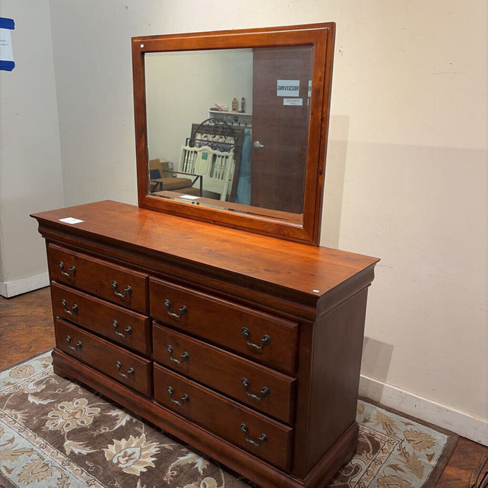 6 Drawer Dresser w/ Mirror (MLH)