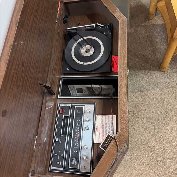 DW Radio/Record Cabinet(TI)