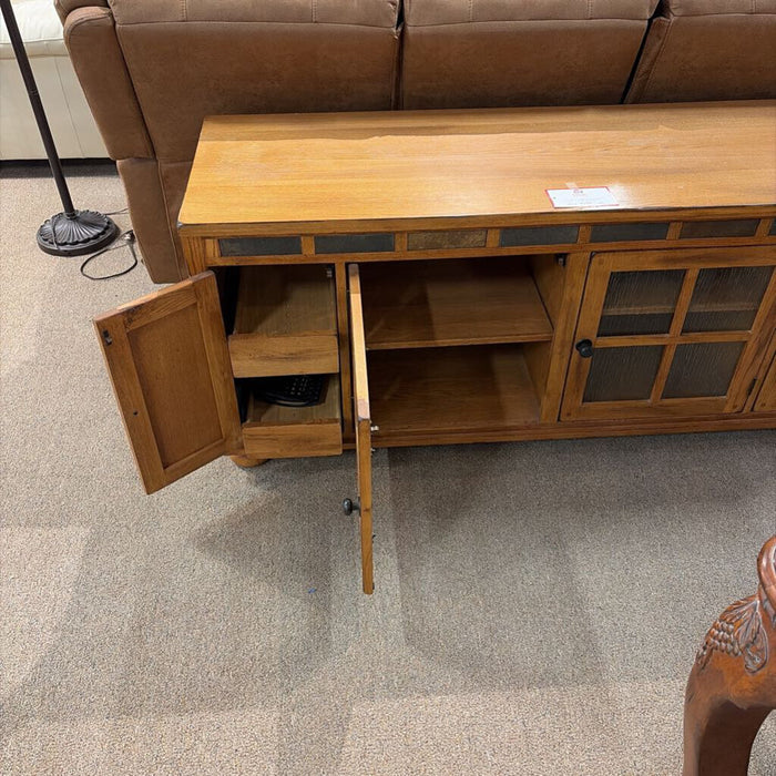 4-Door Stone Inlay Ent. Center (CTH)