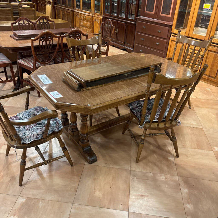 LW DR Table w/ 4CH's + 2LF's(LSH)