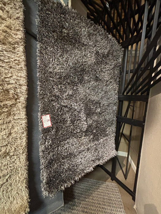 5x7" B/W Tuft Rug(SK)