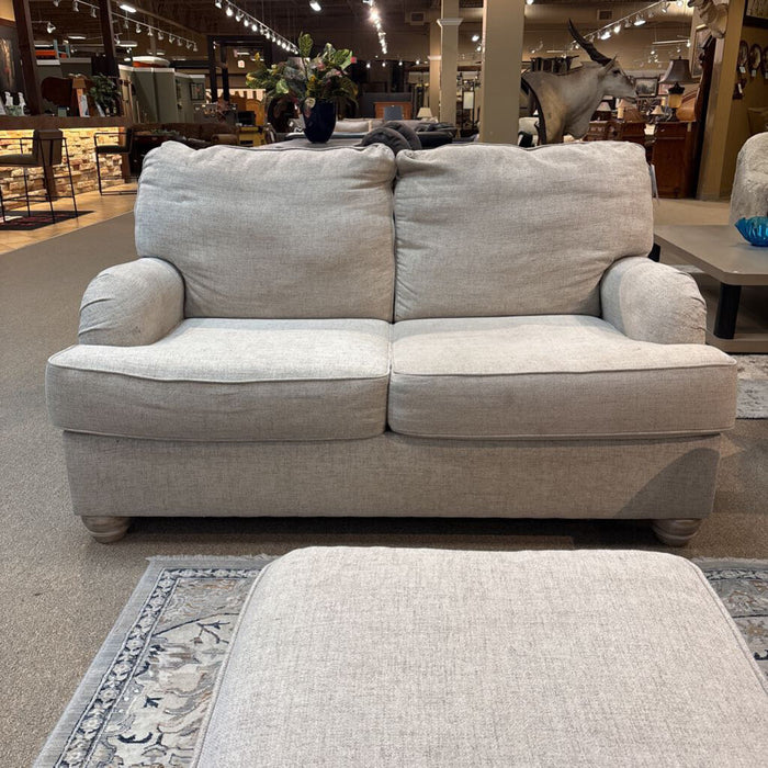 Tan/Cream Fabric Loveseat(BAI)