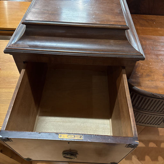 DW 4 Door 2 Drawer Sidebar (BLMH)