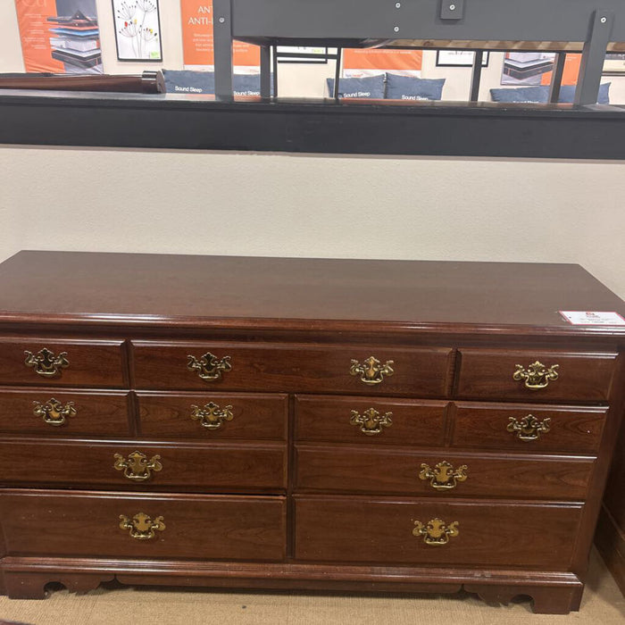DW 7-Drawer Dresser (LSH)