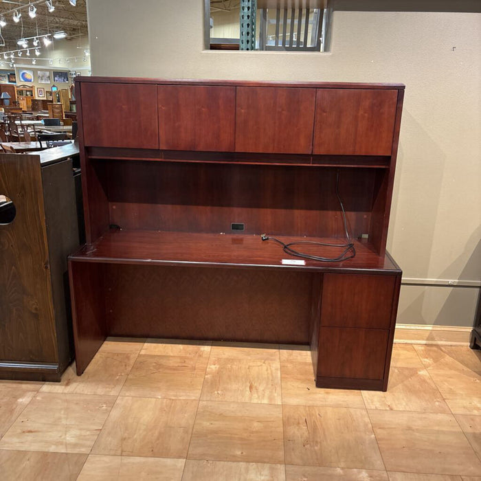 2-Drawer Desk w/ Hutch(BTK)