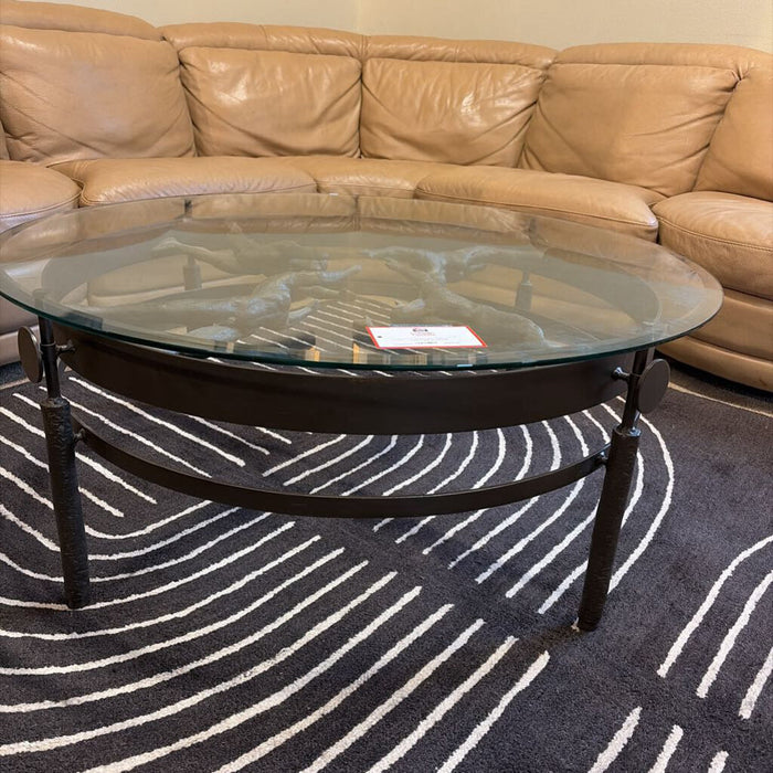 GT Iron Rod Coffee Table W/ 4 People (LSHH)