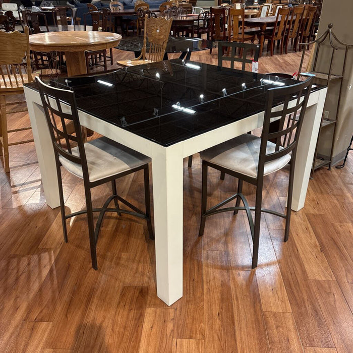 B/W Glass Top Bar Height Table (SHH)