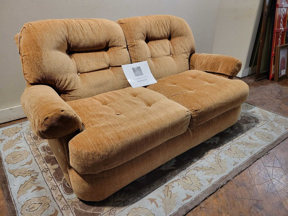 Orange Flexsteel Loveseat(LSH)