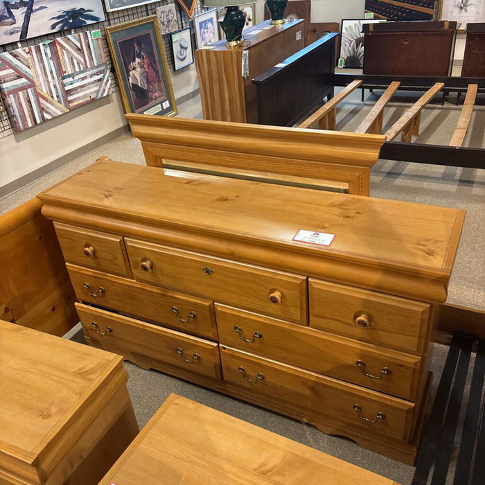 LW Dresser (ATH)