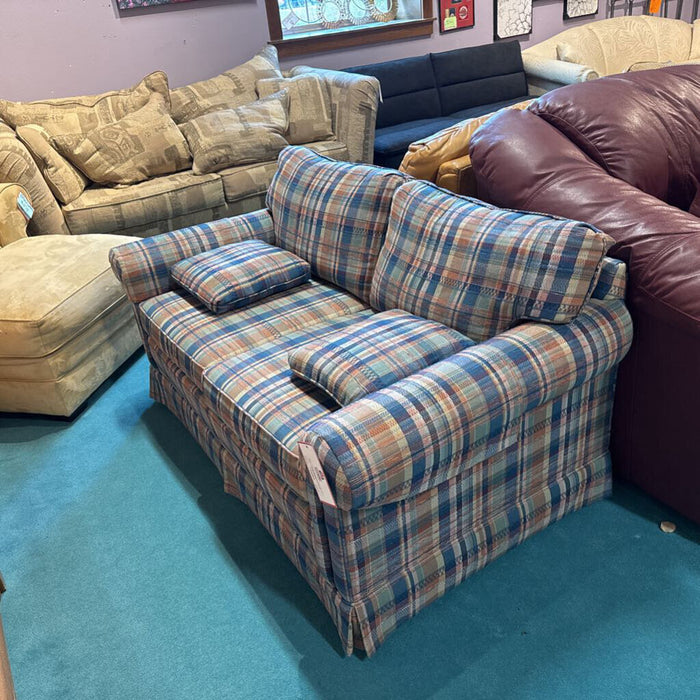 Plaid Drexel Loveseat(BAH)