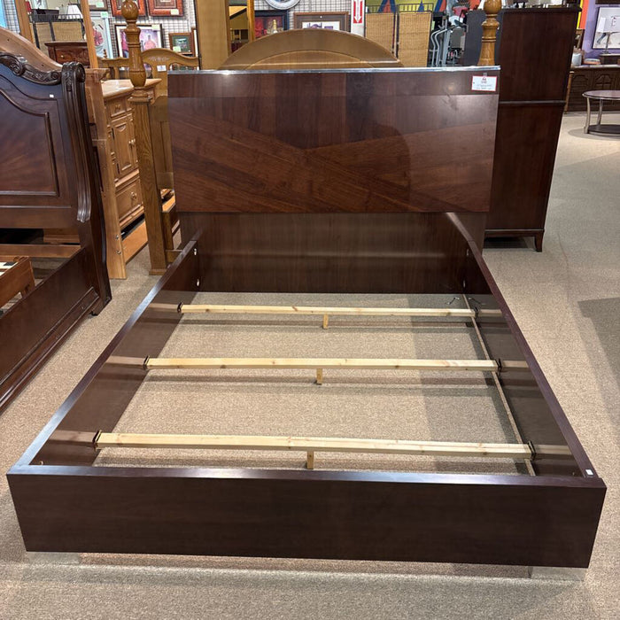 Queen Dark Wood Bedframe (MLH)