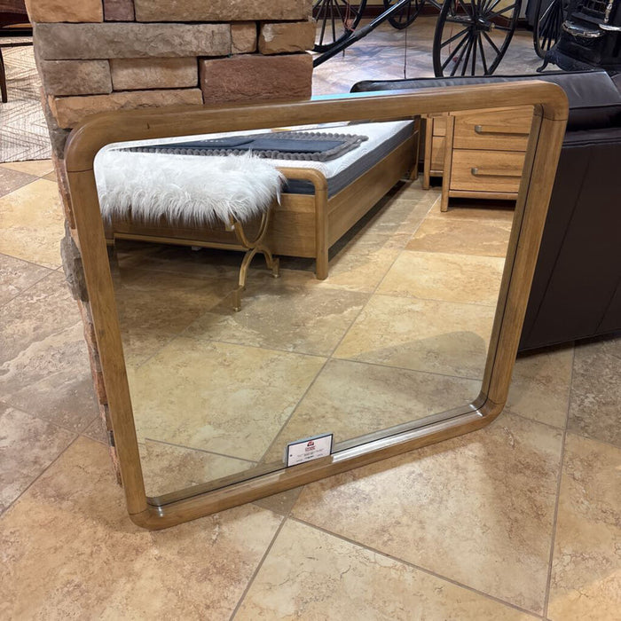 B692-24 - NATURAL HICKORY (LBL)