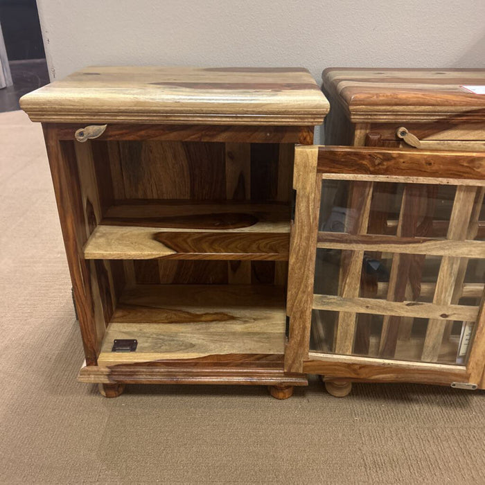 Glass Cabient Door/Nightstand (BAH)