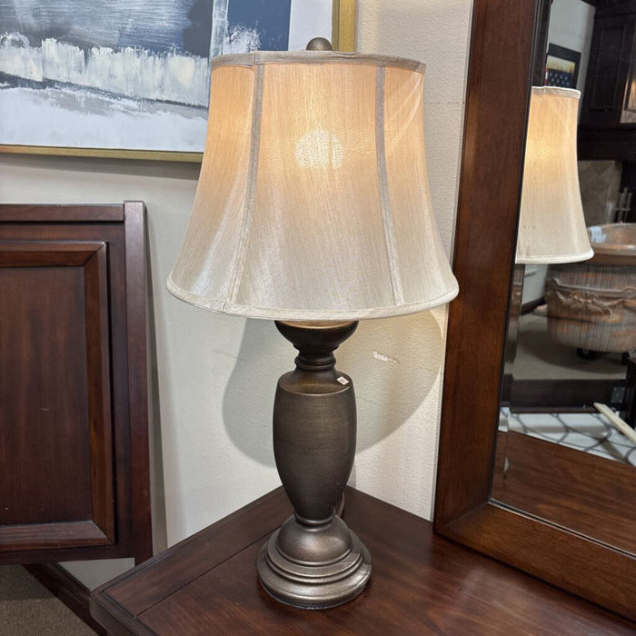 Grey/Silverish Table Lamp(AT)
