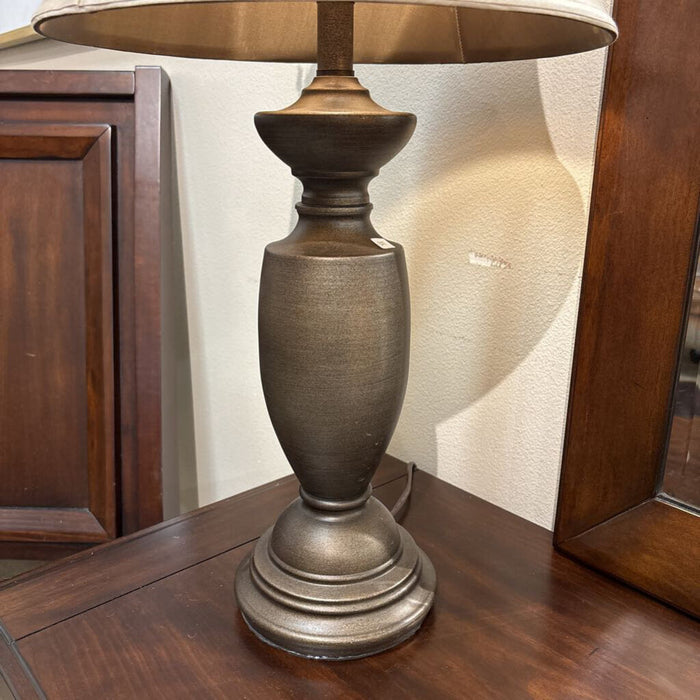 Grey/Silverish Table Lamp(AT)