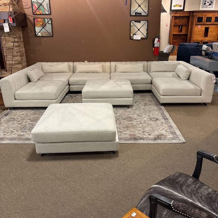 Rove Concepts White Sectional (LKLK)