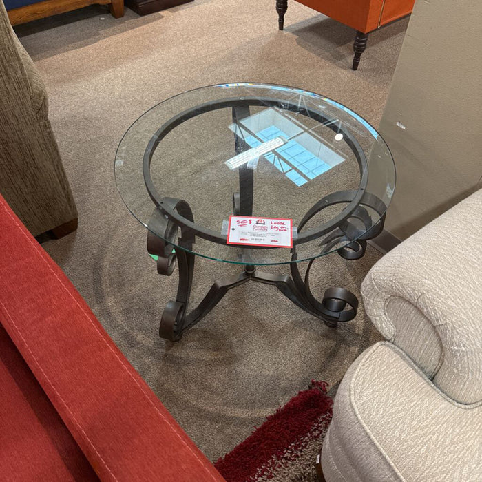 GT End Table w/ Metal Base(AT)