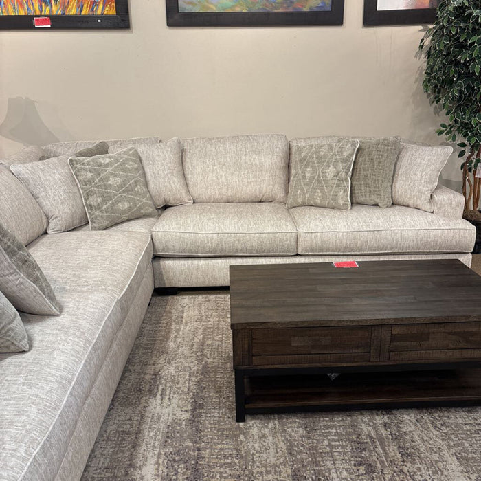 Rawcliffe 3-Piece Sectional (LAST)