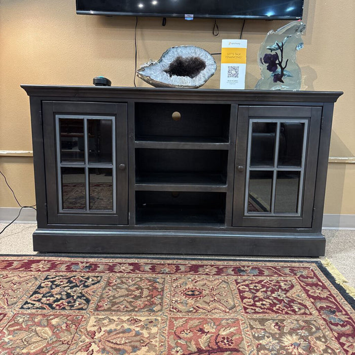 DW 2-Door Media Center/TV Stand(ISK)