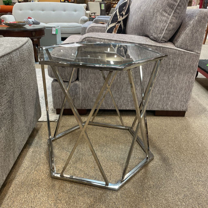 Hexagon GT End Table(SK)