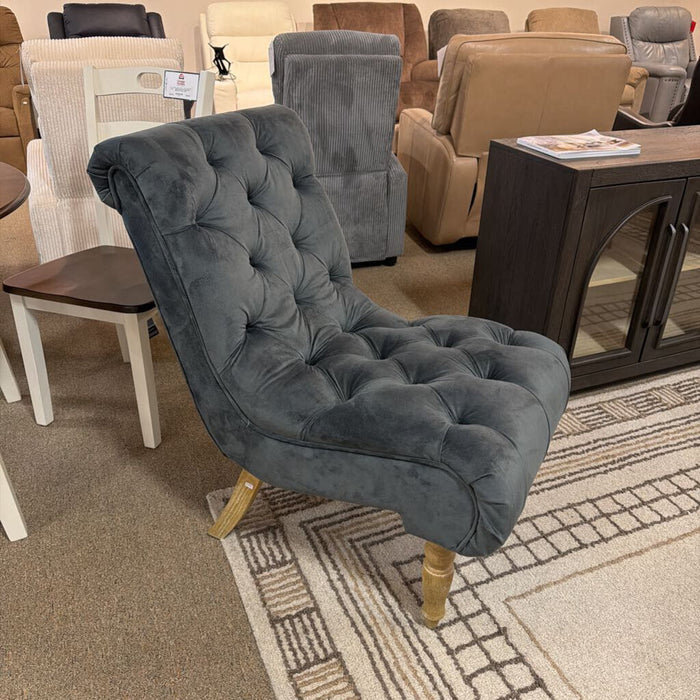 Basset Tufted Chair (ATH)