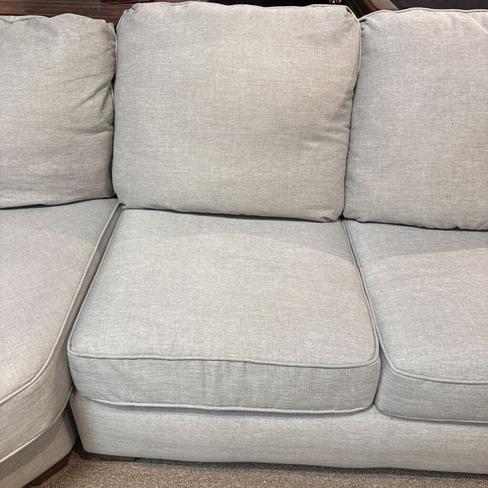 Flexsteel Grey Sectional (SHK)