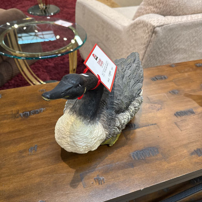 Larger Goose Statue(AT)