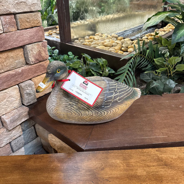 Larger Duck Statue(LS)