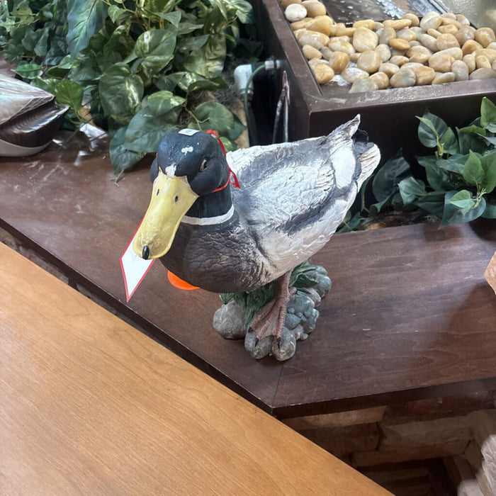 Larger Duck Statue(LS)