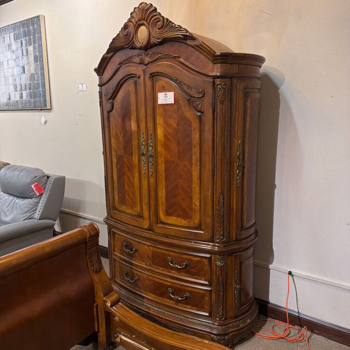 Michael Amini Armoire (BHLK)