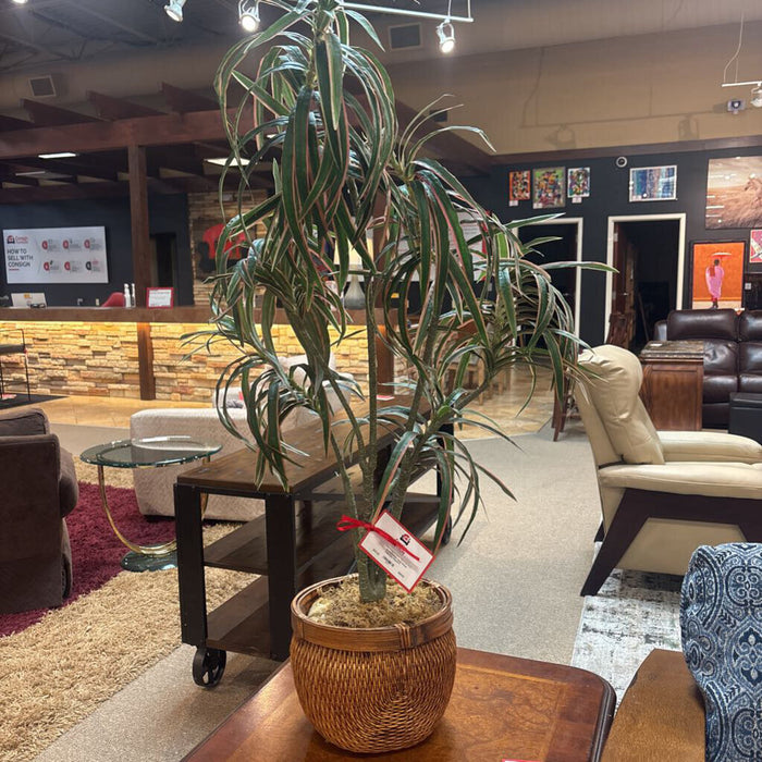 Small Wicker Vase Faux Plant(AT)
