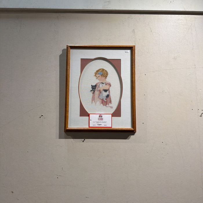 Little Girl w/ Puppy/Kitten Art(LS)