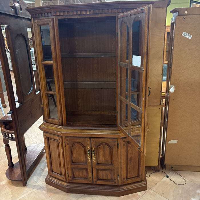 DW 2PC Curved Hutch(BTK)