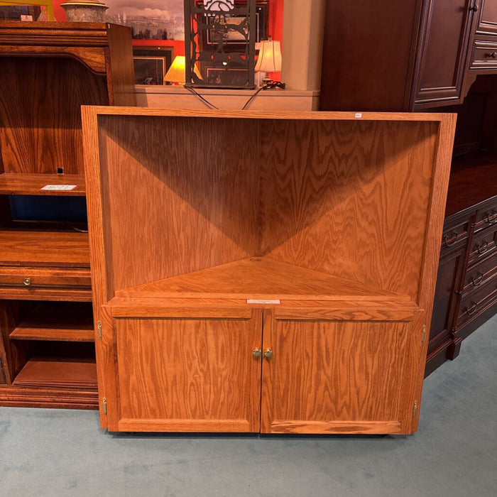 Oak 2-Door Corner Media Cabinet(TI)