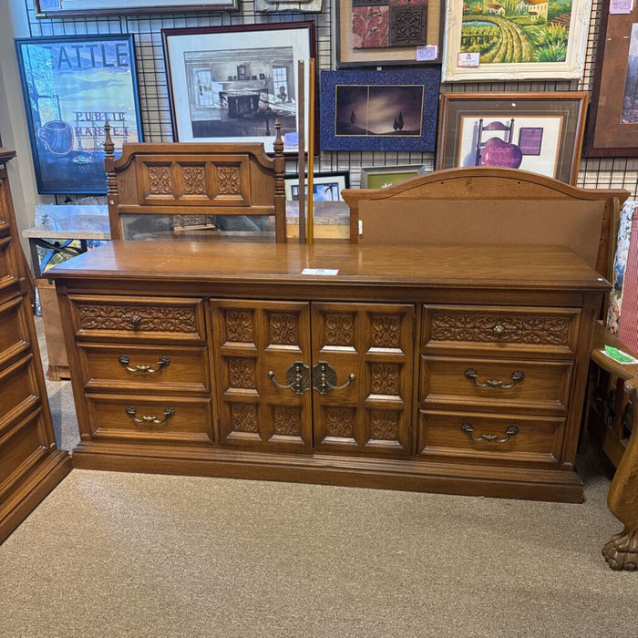 6-Drawer Dresser w/ Wall Mirror(LSH)