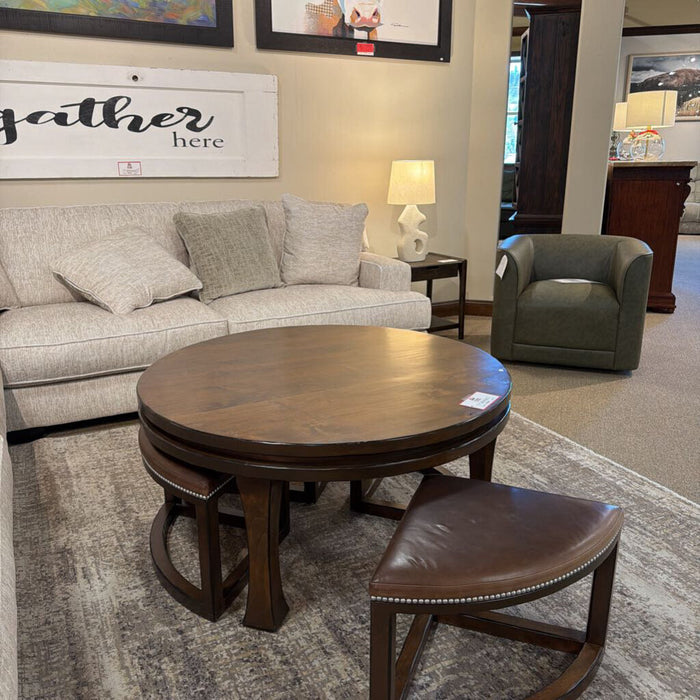 DW Round Coffee Table + 4 Stools (ATH)