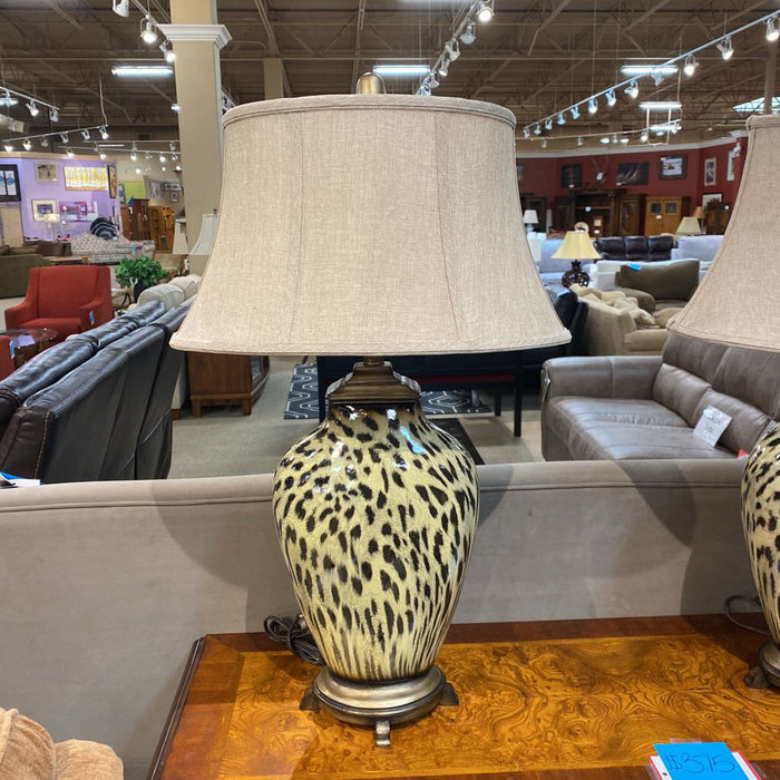 UTTERMOST Animal Print Lamp (KL)