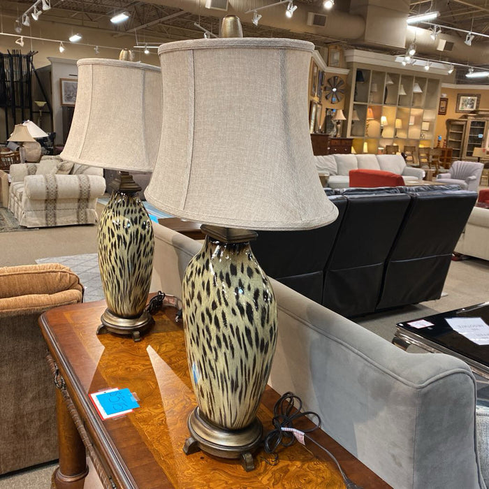 UTTERMOST Animal Print Lamp (KL)