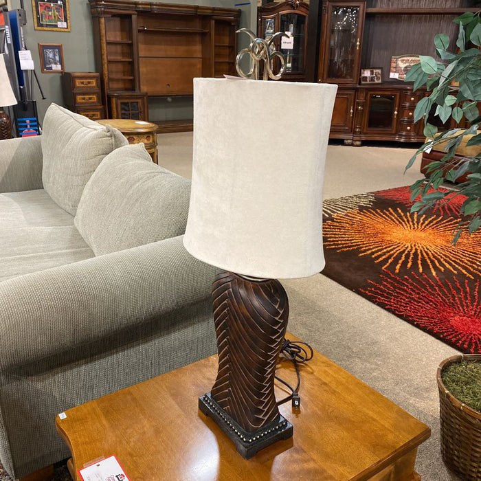 DW Ornate NH Table Lamp (AT)