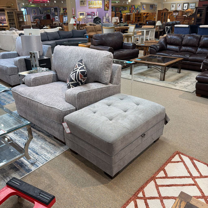 Large Grey Fabric Square Ottoman(BAH)