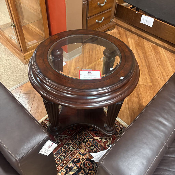 Round DW GT End Table(BHA)