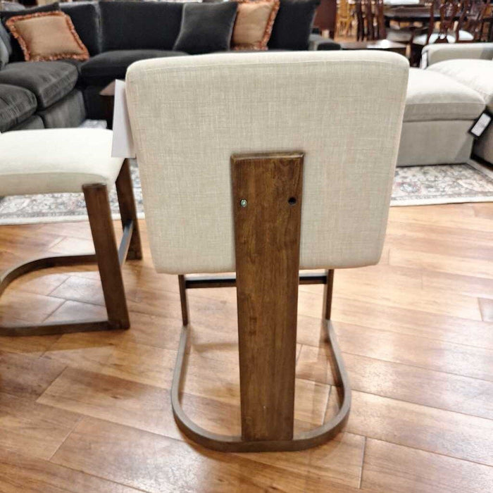 Set of 2 Counter Heigh Stools (ATT)